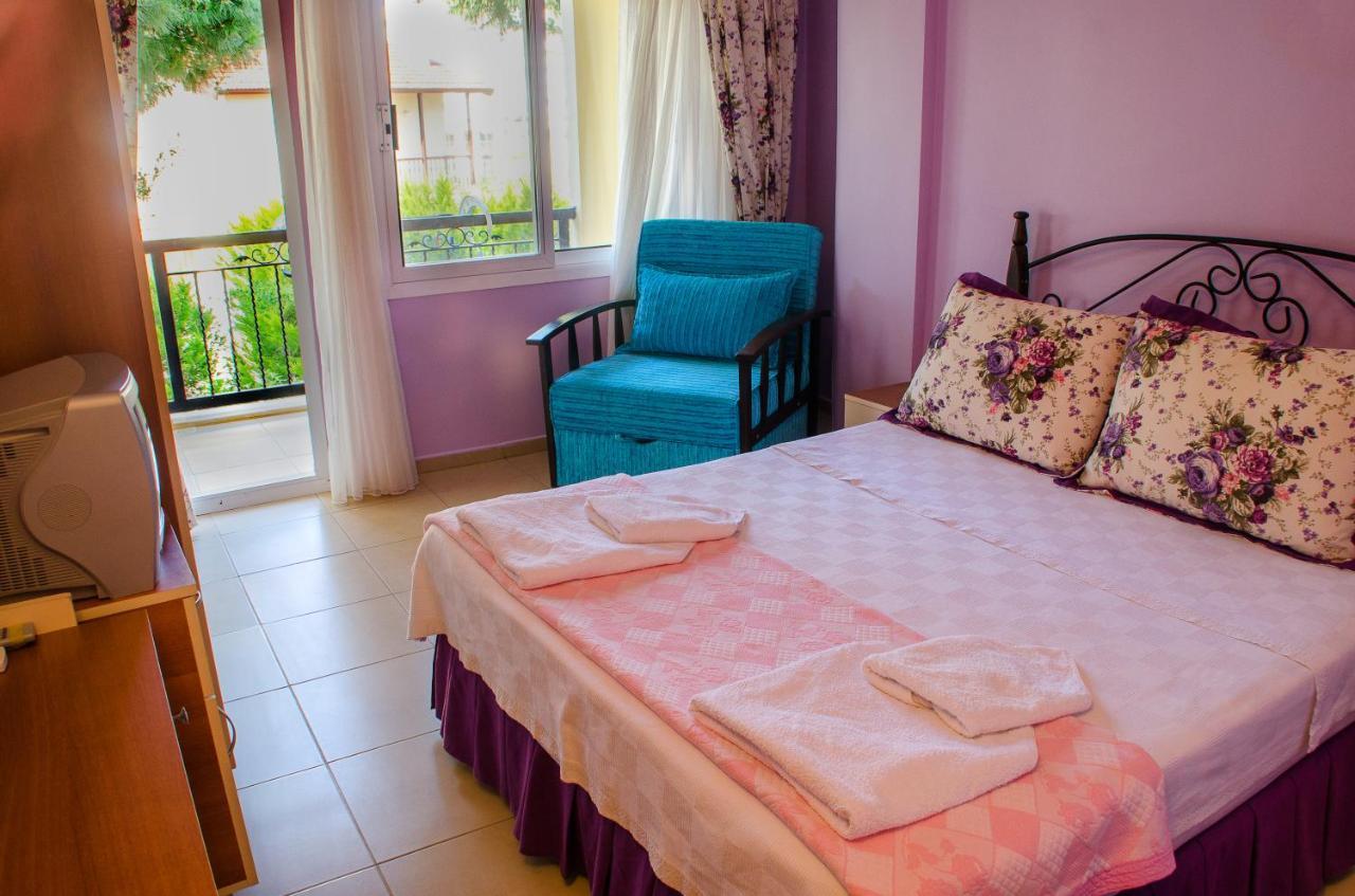 Maviev Otel Çeşme Chambre photo