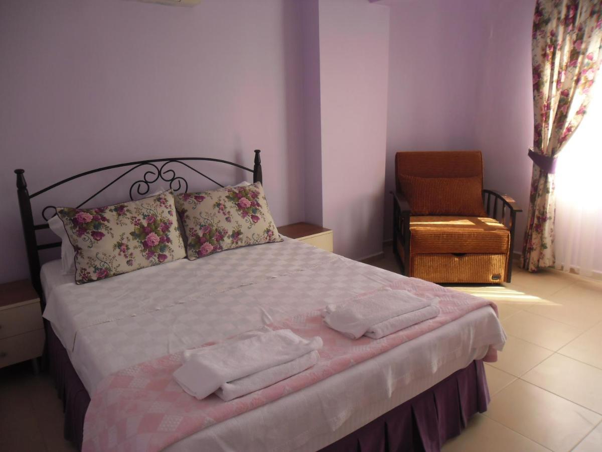 Maviev Otel Çeşme Chambre photo