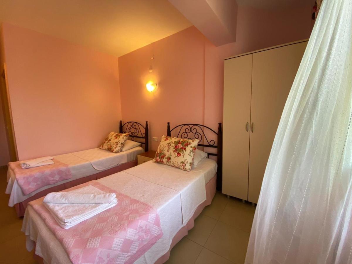 Maviev Otel Çeşme Extérieur photo