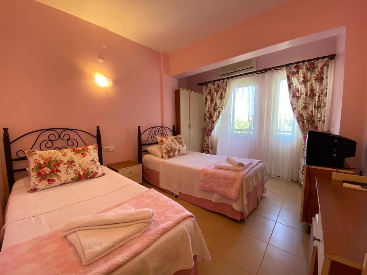 Maviev Otel Çeşme Extérieur photo