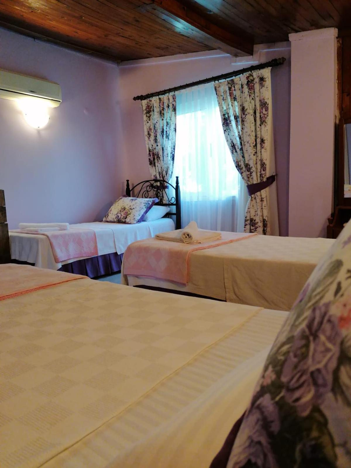Maviev Otel Çeşme Chambre photo